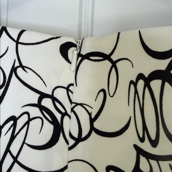 DRESS BARN BLACK & WHITE SLEEVELESS SHIFT DRESS GEOMETRIC PRINT SIZE 10 - Picture 6 of 7